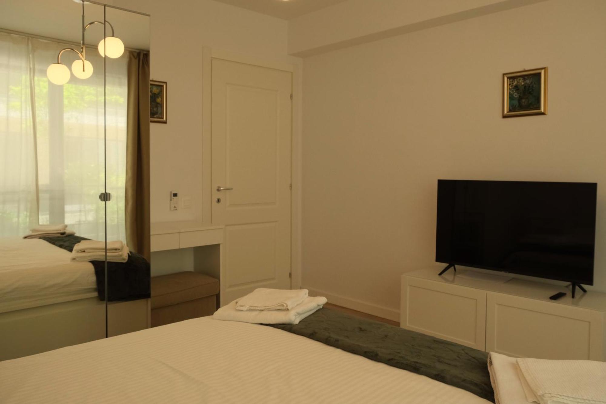 Bucharest Booking Apartments-Self Check-In Экстерьер фото